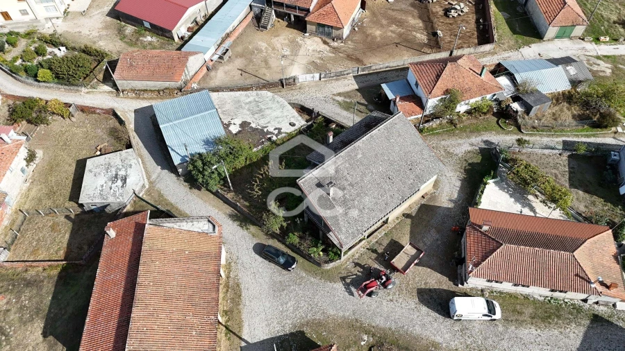 Moradia T3 para Venda em Nogueira da Montanha Foto 30