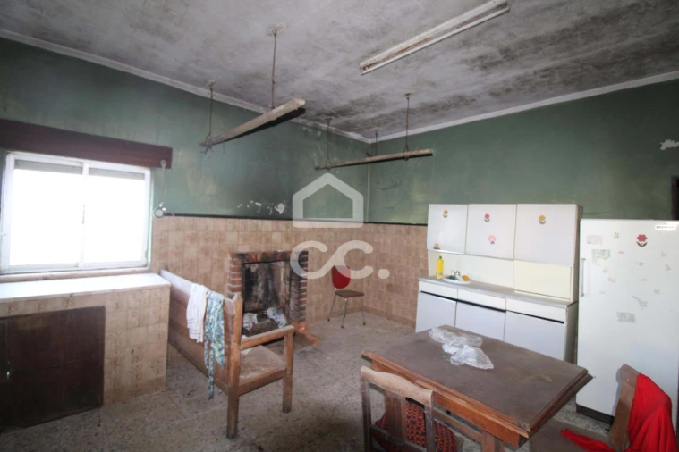 Moradia T3 para Venda em Nogueira da Montanha Foto 4