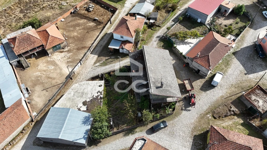 Moradia T3 para Venda em Nogueira da Montanha Foto 31