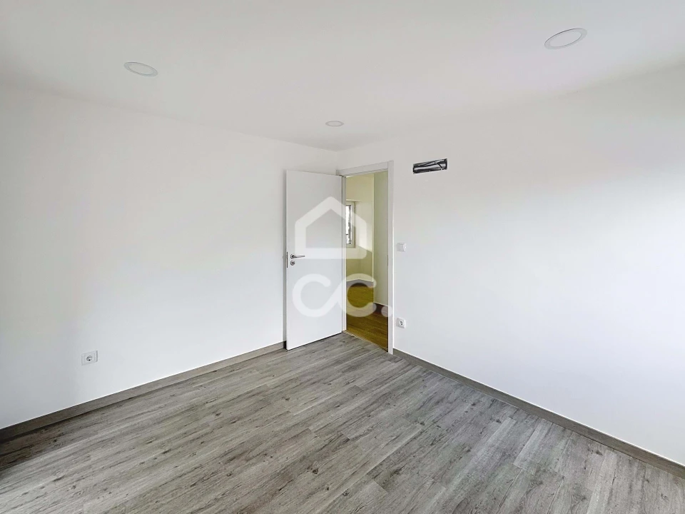 Moradia T3 para Venda em Vale de Anta Foto 17