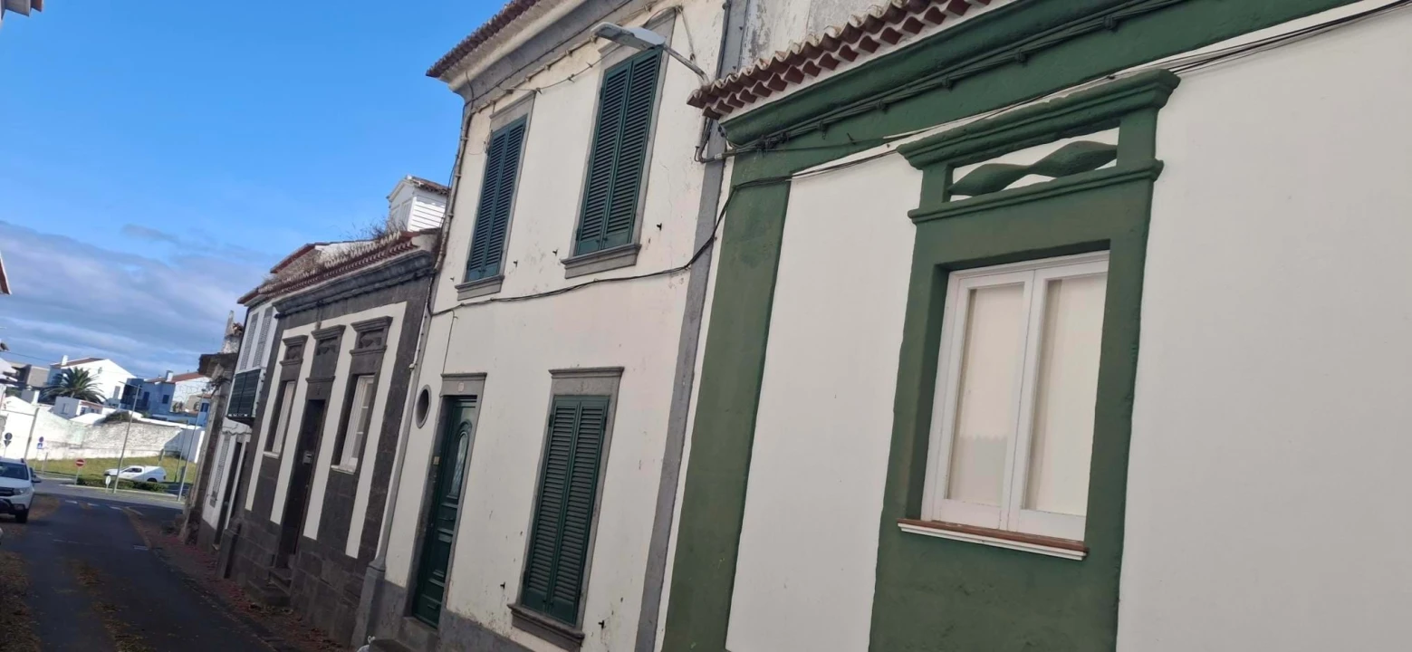 Moradia T4 para Venda em Ribeira Grande (Matriz) Foto 2