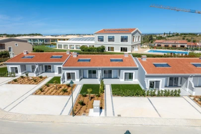 Moradia T2 para Venda em Lagos (São Sebastião e Santa Maria)