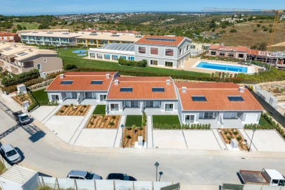 Moradia T2 para Venda em Lagos (São Sebastião e Santa Maria)