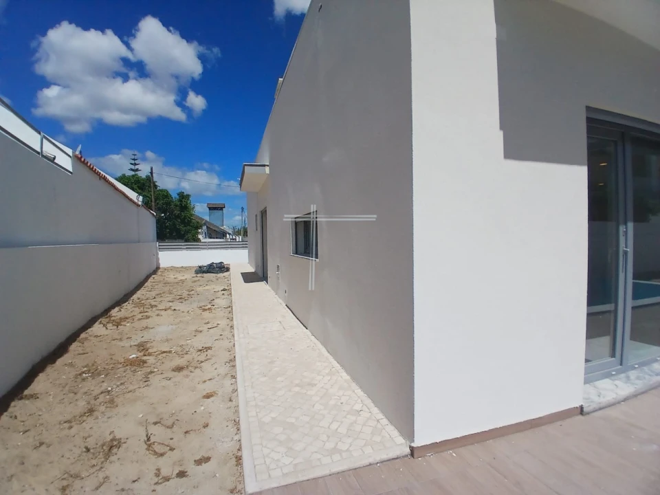 Moradia T4 para Venda em Azeitão (São Lourenço e São Simão) Foto 25