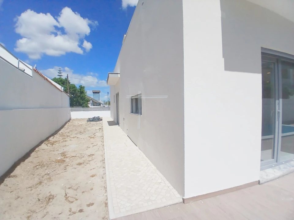 Moradia T4 para Venda em Azeitão (São Lourenço e São Simão) Foto 23