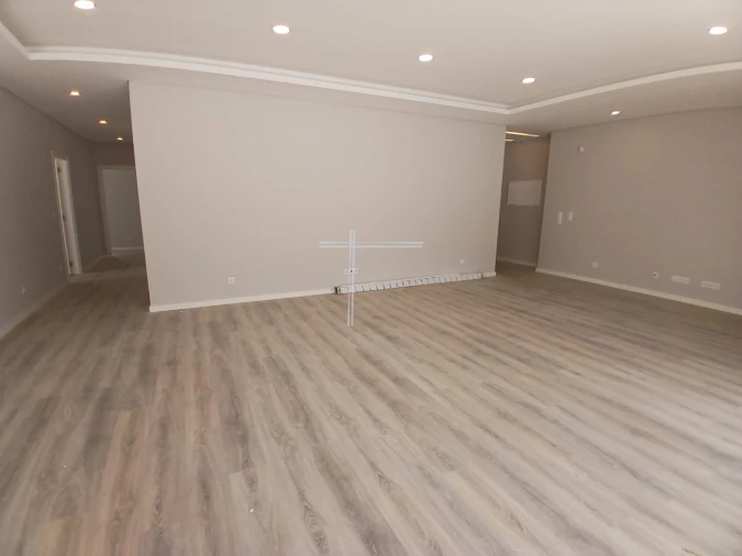 Moradia T4 para Venda em Azeitão (São Lourenço e São Simão) Foto 10