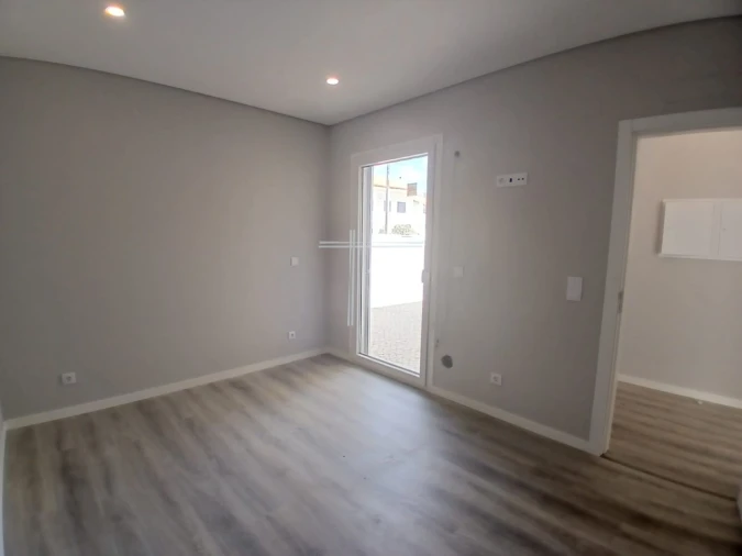 Moradia T4 para Venda em Azeitão (São Lourenço e São Simão) Foto 15