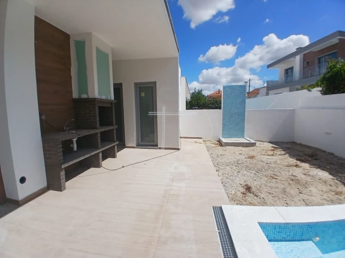 Moradia T4 para Venda em Azeitão (São Lourenço e São Simão) Foto 24