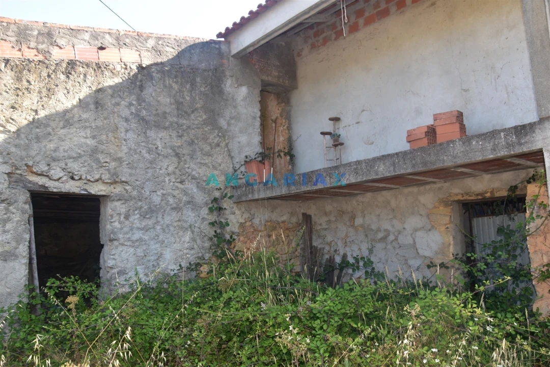 Moradia T1 para Venda em Aguda Foto 14