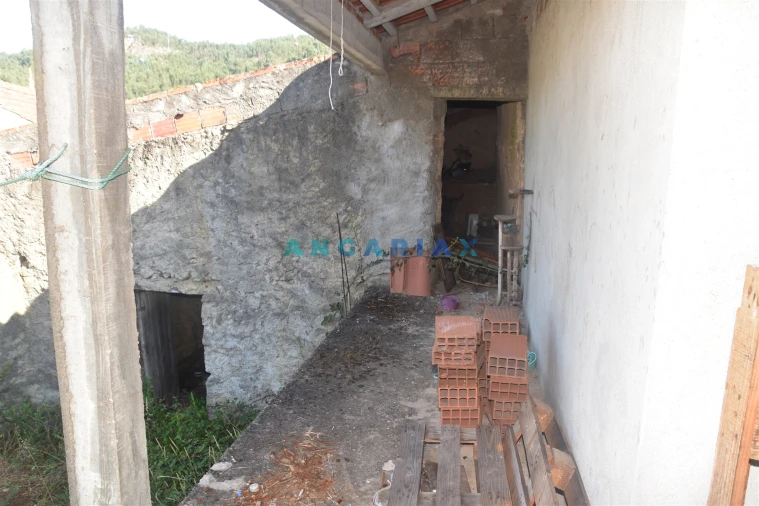 Moradia T1 para Venda em Aguda Foto 22