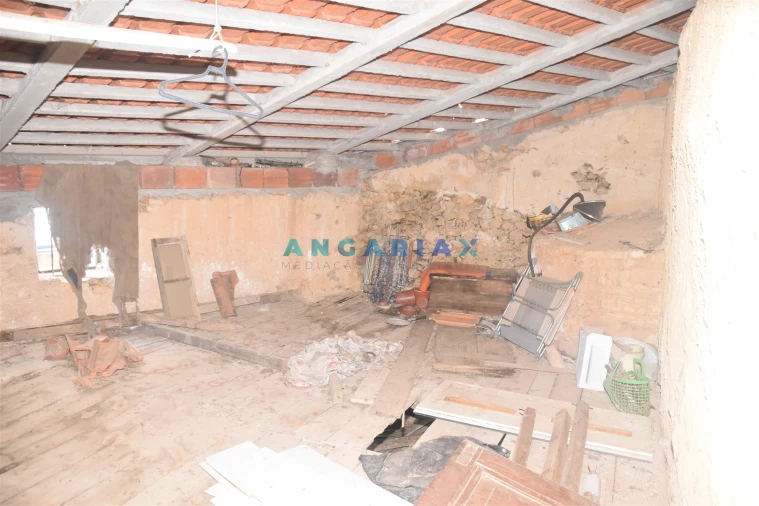 Moradia T1 para Venda em Aguda Foto 20