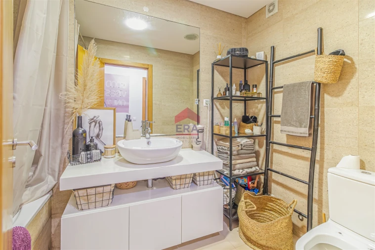 Apartamento T0 para Venda em Santa Luzia Foto 16