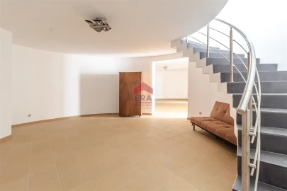 Moradia T5 para Venda em Tavira (Santa Maria e Santiago)