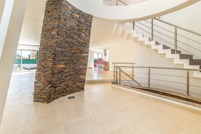 Moradia T5 para Venda em Tavira (Santa Maria e Santiago)