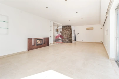 Moradia T5 para Venda em Tavira (Santa Maria e Santiago)