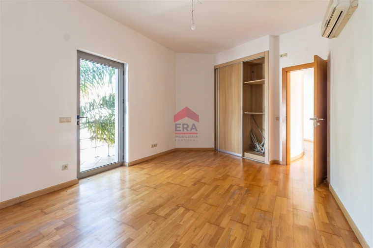Moradia T5 para Venda em Tavira (Santa Maria e Santiago) Foto 31
