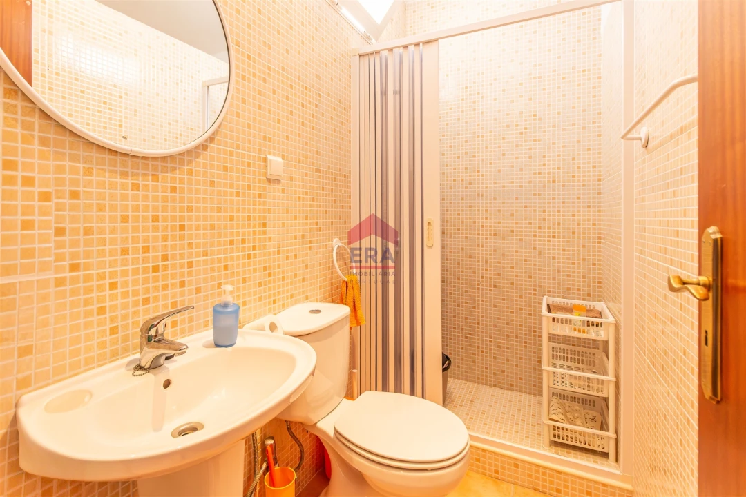 Moradia T3 para Venda em Santa Luzia Foto 17