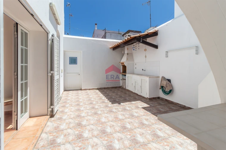 Moradia T3 para Venda em Santa Luzia Foto 18