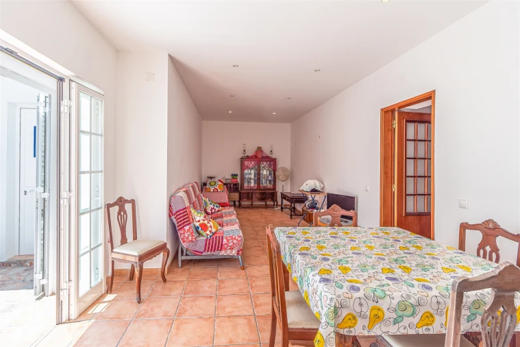 Moradia T3 para Venda em Santa Luzia Foto 3