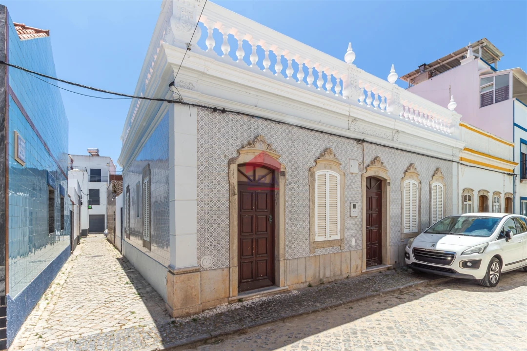 Moradia T3 para Venda em Santa Luzia Foto 1