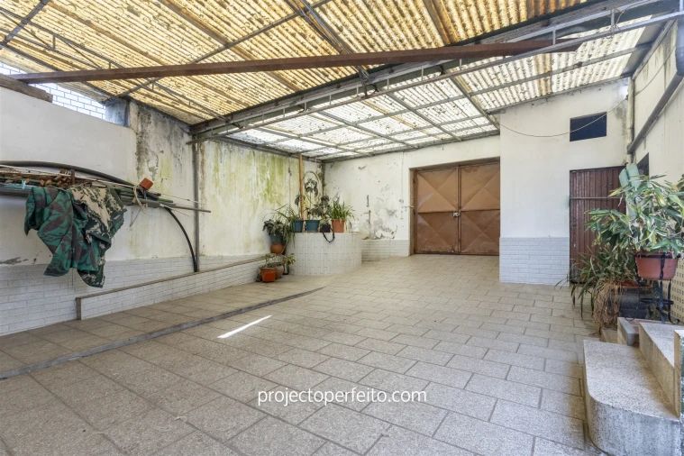 Moradia T10 para Venda em Lourosa Foto 12