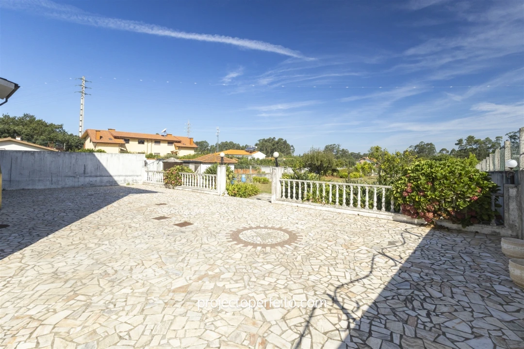 Moradia T4 para Venda em Nogueira da Regedoura Foto 32