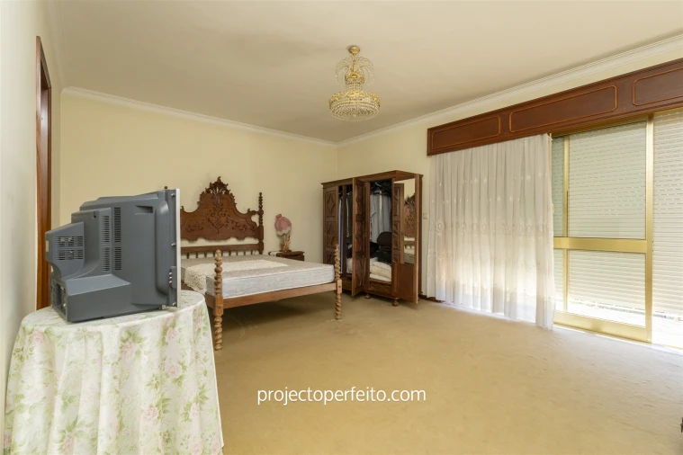 Moradia T4 para Venda em Nogueira da Regedoura Foto 17