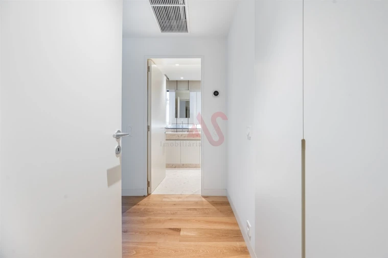 Apartamento T2 para Venda em Aldoar, Foz do Douro e Nevogilde Foto 29