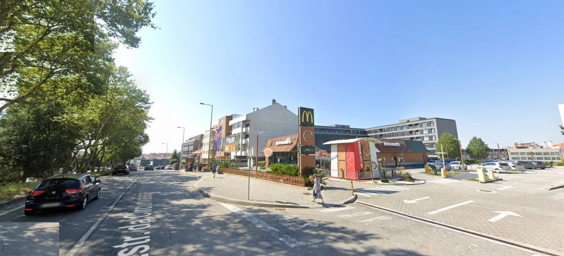 Apartamento T1 para Arrendamento em Paranhos Foto 20