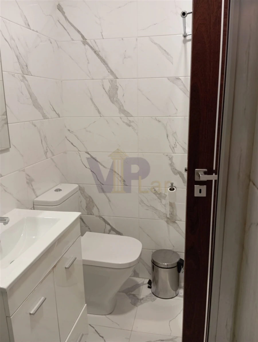 Apartamento T1 para Arrendamento em Paranhos Foto 5