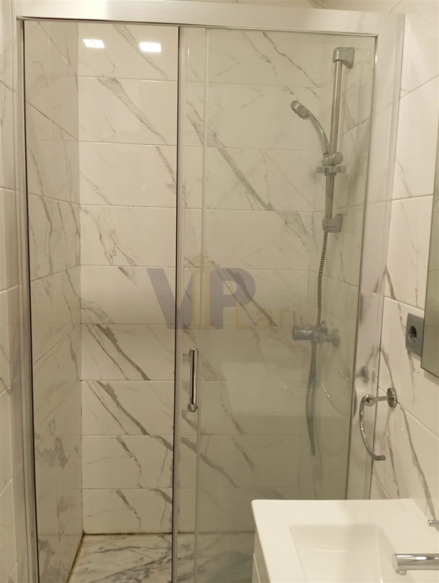 Apartamento T1 para Arrendamento em Paranhos Foto 8