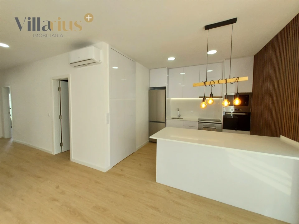 Apartamento T2 para Arrendamento em São João Baptista e Santa Maria dos Olivais Foto 9