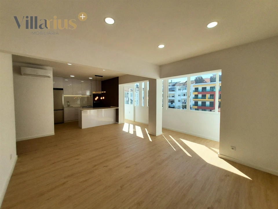 Apartamento T2 para Arrendamento em São João Baptista e Santa Maria dos Olivais Foto 6