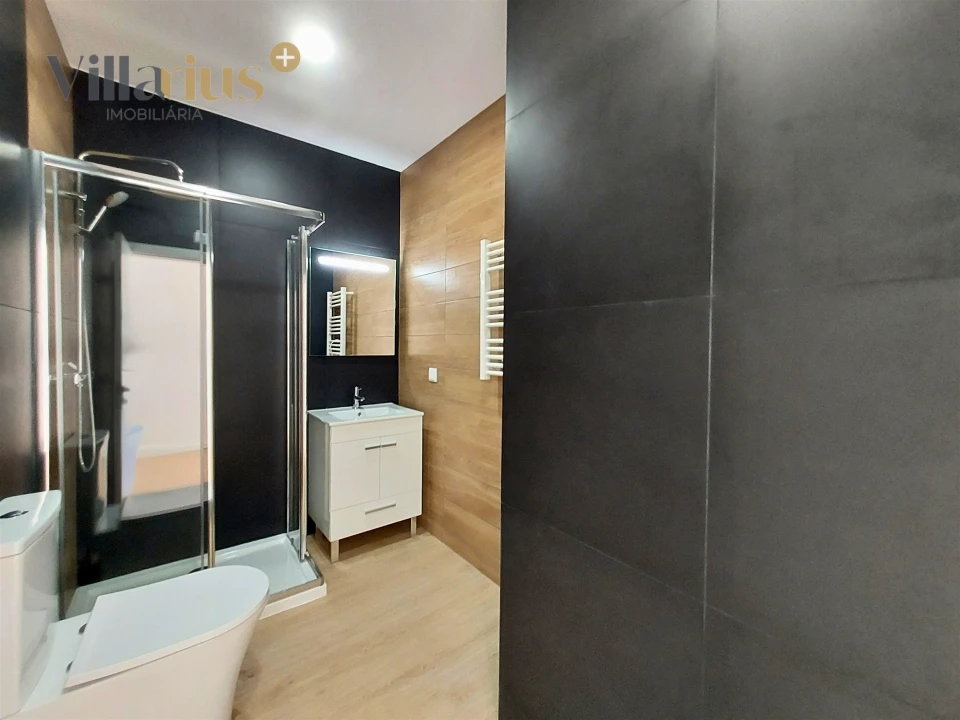 Apartamento T2 para Arrendamento em São João Baptista e Santa Maria dos Olivais Foto 14