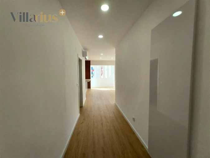 Apartamento T2 para Arrendamento em São João Baptista e Santa Maria dos Olivais Foto 12