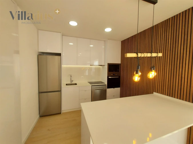 Apartamento T2 para Arrendamento em São João Baptista e Santa Maria dos Olivais Foto 3