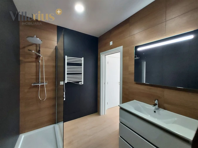 Apartamento T2 para Arrendamento em São João Baptista e Santa Maria dos Olivais Foto 23