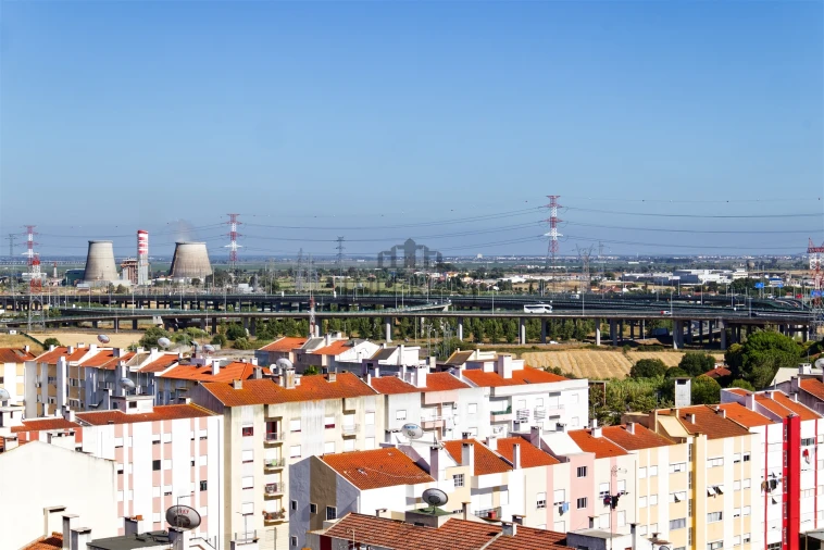 Apartamento T2 para Venda em Carregado e Cadafais Foto 39