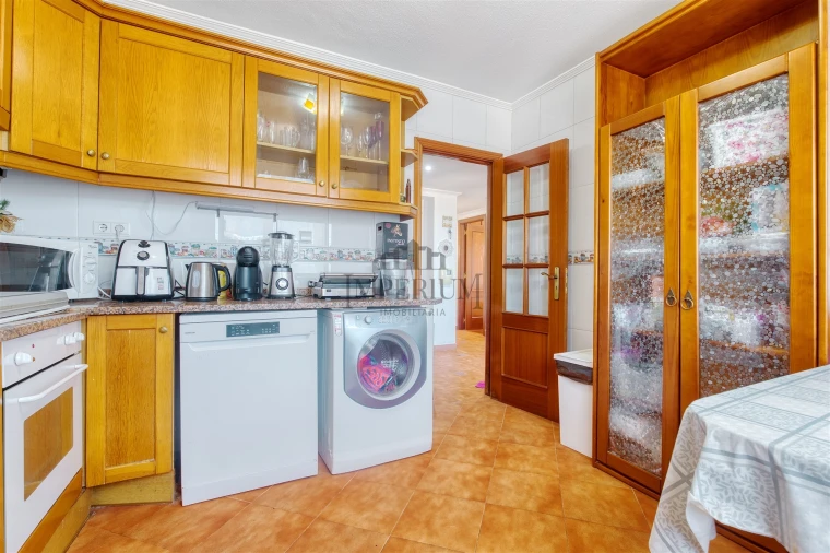 Apartamento T2 para Venda em Carregado e Cadafais Foto 15