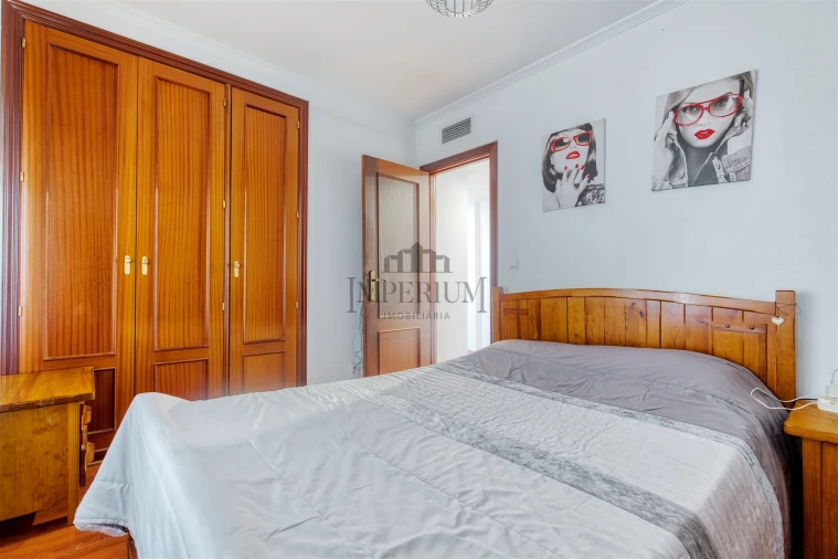 Apartamento T2 para Venda em Carregado e Cadafais Foto 9