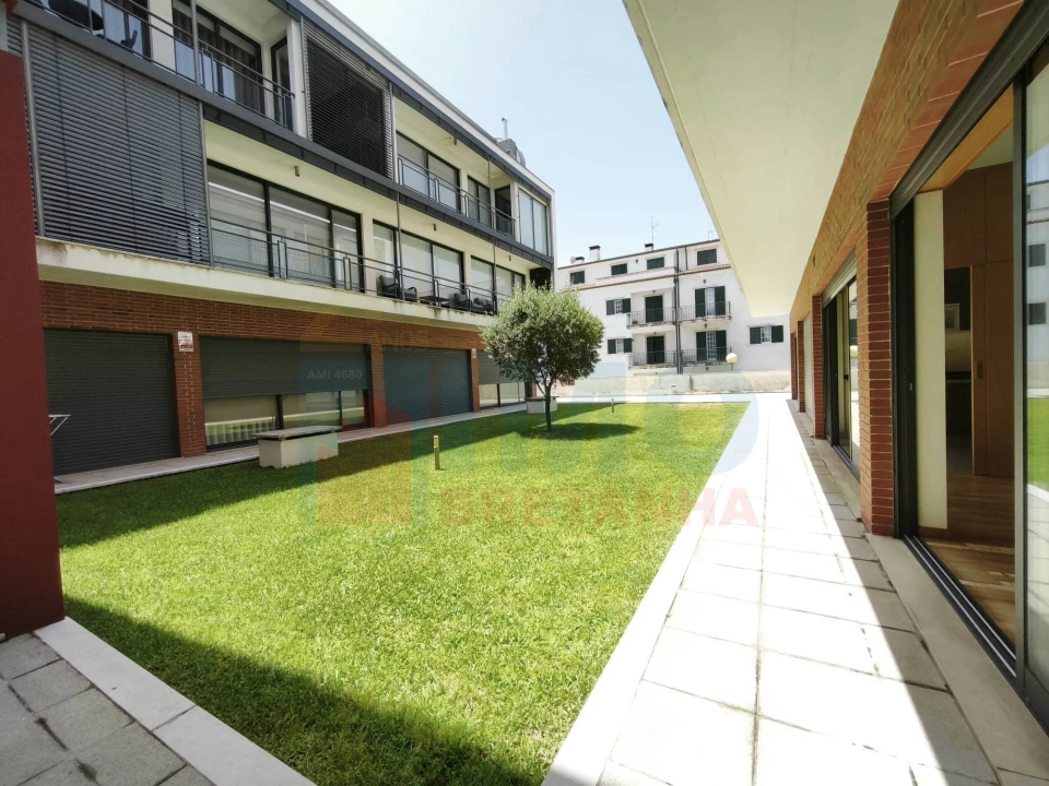 Apartamento T2 para Venda em Lousã e Vilarinho Foto 28