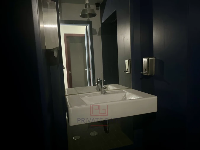 Loja para Arrendamento em Paranhos Foto 13