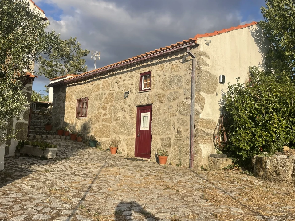 Moradia T3 para Venda em Figueiró da Serra e Freixo da Serra Foto 3