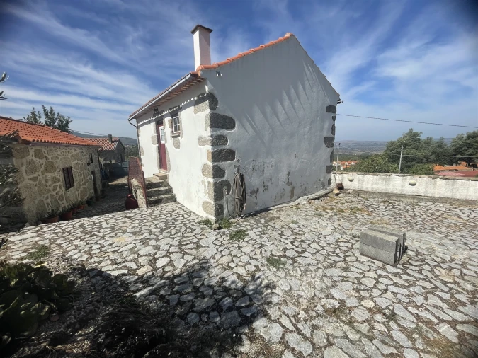 Moradia T3 para Venda em Figueiró da Serra e Freixo da Serra Foto 4