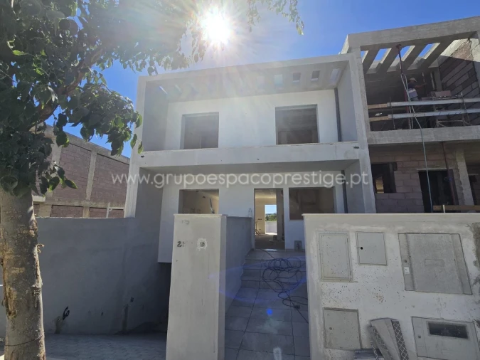 Moradia T3 para Venda em Luz de Tavira e Santo Estêvão Foto 1