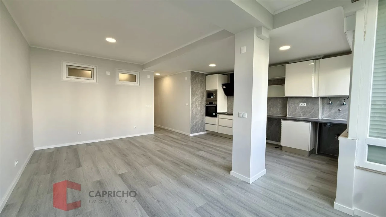 Apartamento T2 para Venda em Oeiras e São Julião da Barra, Paço de Arcos e Caxias Foto 4