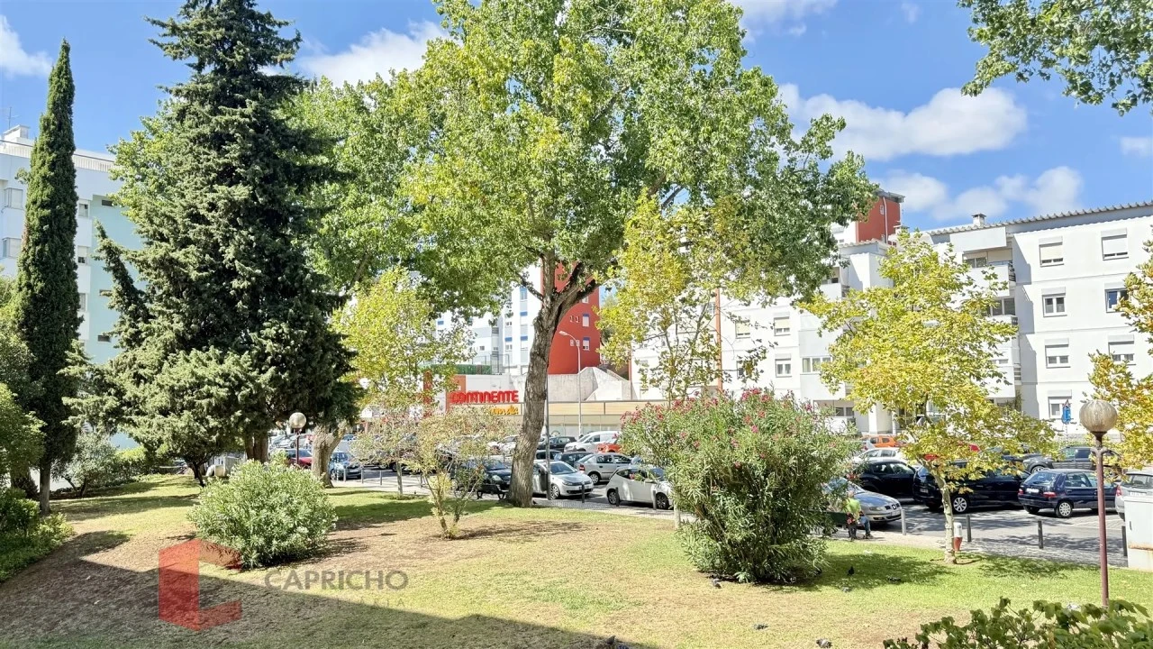 Apartamento T2 para Venda em Oeiras e São Julião da Barra, Paço de Arcos e Caxias Foto 24