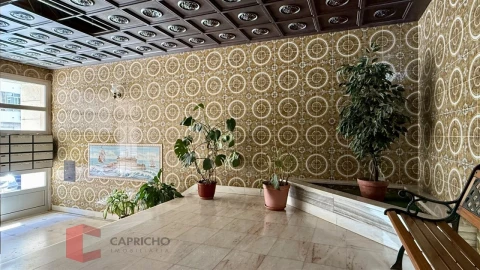 Apartamento T2 para Venda em Oeiras e São Julião da Barra, Paço de Arcos e Caxias