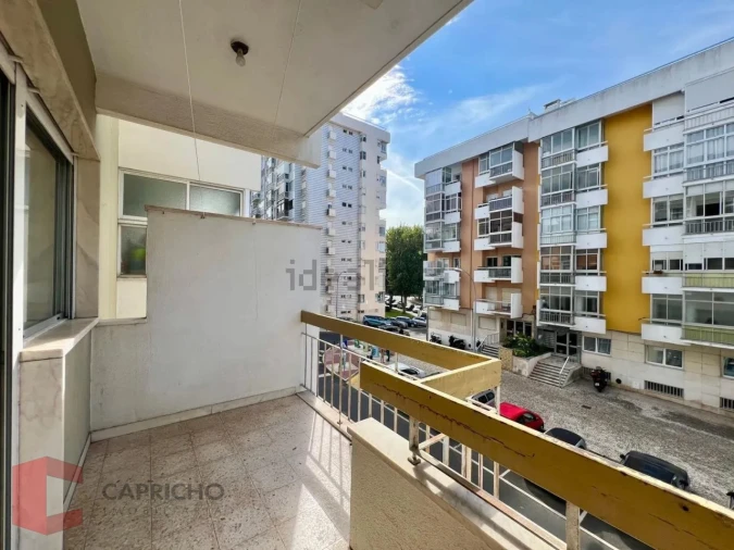 Apartamento T2 para Venda em Oeiras e São Julião da Barra, Paço de Arcos e Caxias Foto 1