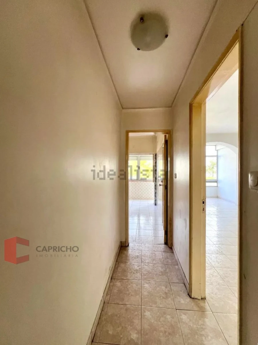 Apartamento T2 para Venda em Oeiras e São Julião da Barra, Paço de Arcos e Caxias Foto 13